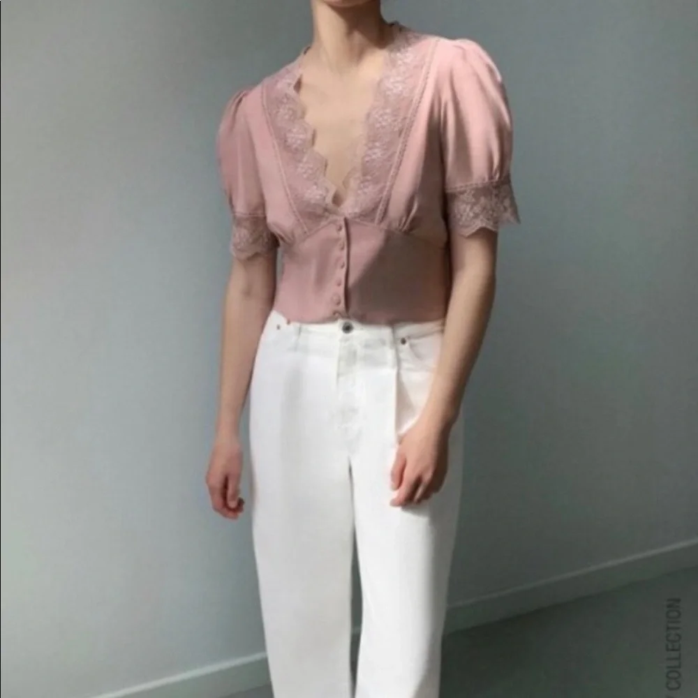 CONTRAST LACE V-NECK PUFF SLEEVES BLOUSE